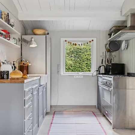 Aleksia - 1-4km From The Sea By Interhome *